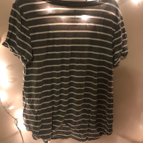 t-shirt - Picture 2 of 2